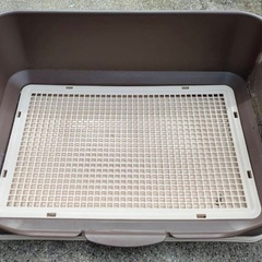 【無料/23,27,28引取希望】ペットキャリーケース、トイレの画像