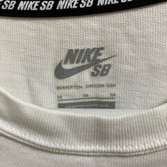 NIKE ロンT ホワイトの画像