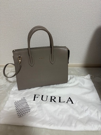 FURLAフルラ　ショルダーバッグ