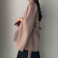 スリットスリーブノーカラージャケットの画像
