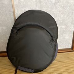 折りたたみ座椅子2個の画像
