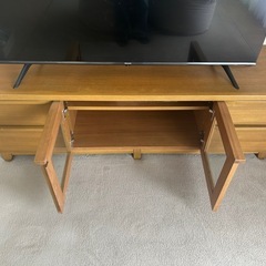 ナチュラルウッドのテレビボードの画像