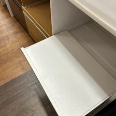【リユ-スのサカイ広島石内店】ジモティ割！３枚扉オープンボード/クリ-ニング済み/HG-6979/広島市 家具　佐伯区 家具　南区 家具　西区 家具　東区 家具　中区 家具　安佐南区 家具　安佐北区 家具　安芸区 家具　府中町 家具　海田町 家具　熊野町 家具　坂町 家具　廿日市市 家具の画像
