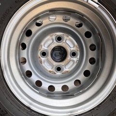 ダンロップ スタッドレス 145/80 R12 軽バン、軽トラ　ホイール付き美品　の画像