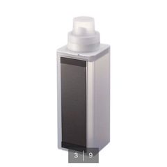 ニトリ　柔軟剤ボトル2本の画像