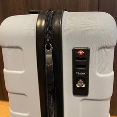 （取引成立済み）無印良品　スーツケース 20L ライトブルー　の画像