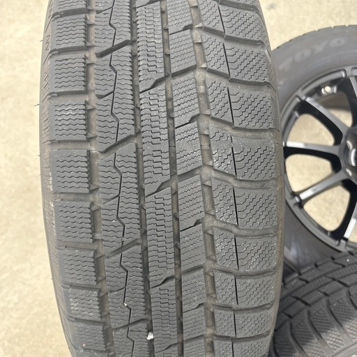 スタッドレスタイヤ