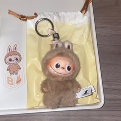 ラブブ　LABUBU PIN FOR LOVE ぬいぐるみペンダント　Bの画像