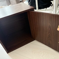 鍵付きカラーボックスの画像