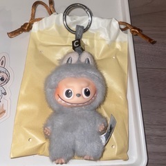 ラブブ　LABUBU PIN FOR LOVE ぬいぐるみペンダント　Cの画像