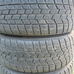 50プリウスに使用！195/65R15スタッドレスタイヤ4本セット
の画像
