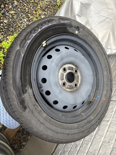 ノーマルタイヤ　175 65r 15