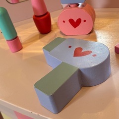 子供用ドレッサーの画像