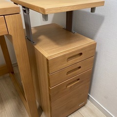 学習机＋ワゴン【KOIZUMI BEENO】の画像