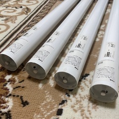 テーブル脚 高さ70cm 直径4cm 4本セット ホワイト IKEA ADILS アディルス の画像