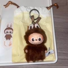 ラブブ　LABUBU PIN FOR LOVE ぬいぐるみペンダント　Lの画像