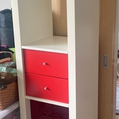 【差し色の赤がカワイイ収納BOX】の画像
