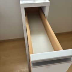 日本製15cm幅ローチェストの画像