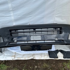 3型ハイエース　フロントバンパー