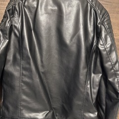 ZARAジャケットの画像