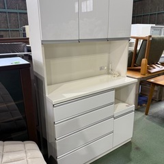 大特価　ニトリ　食器棚