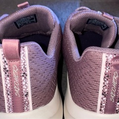 SKECHERS👟の画像