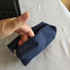 メイクブラシケースと、ペンケース新品の画像