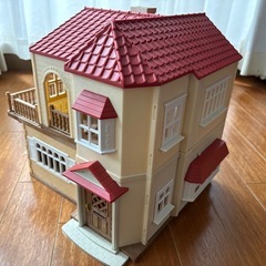 【シルバニアファミリー】お家と人形、家具等一式の画像
