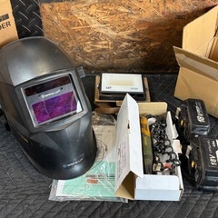 自動遮光溶接面　PROXXON (ルーター) マキタ互換バッテリー2個　LED灯光機　5点セット　全て訳あり 　の画像