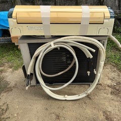 東芝エアコン10畳用 　お掃除機能付き　愛知県豊田市よりの画像