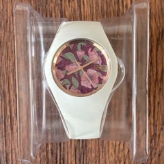 【定価18,000円】Ice watch アイスウォッチ ホワイト 花柄 シリコンバンド 腕時計の画像