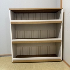 ニトリのディスプレイ絵本ラックの画像