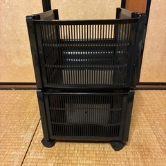 収納ケース　タイヤ付き　分離可能（お譲り主決定済み）の画像