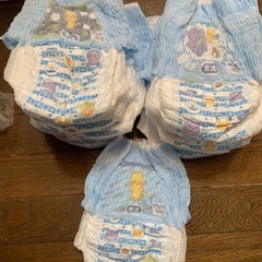 コンビ おしり拭きあたため器  紙パンツ　水遊びパンツ　の画像