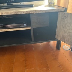 32型　テレビボードの画像