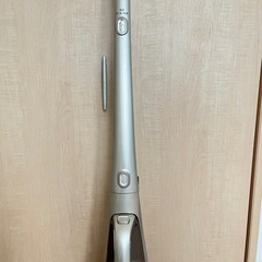 HITACHI 充電式掃除機　ジャンク品の画像
