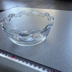食器 皿 4つの画像