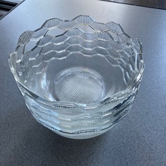 食器 皿 4つの画像