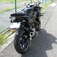 ヤマハ・YZF-R25 RJ10 ハザ－ド付・３カメドラレコ・後方車線支援装置・ウングレット付・シーケンシャル・ウインカ－搭載の画像