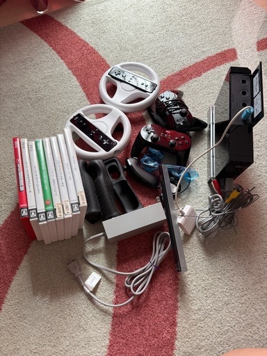 ニンテンドー　wii 
本体　ソフト　コントローラー　 セット