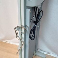【B263】東芝　ズボンプレッサー　　2007年製　家庭用　動作確認OKの画像