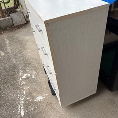 美品　タンス　無料
の画像