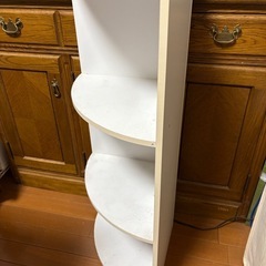 【無料】コーナー棚差し上げますの画像