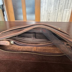 美品レザーショルダーバッグの画像
