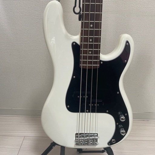 ベース