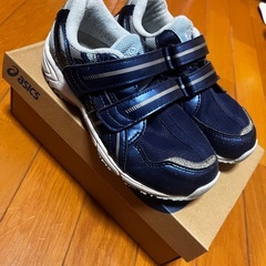 asics sukusuku キッズシューズ　20.5cmの画像