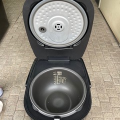 アイリスオーヤマ 炊飯器 5.5合 IH式 40銘柄炊き分け機能 極厚火釜 玄米 
ブラック の画像
