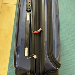 スーツケースの画像