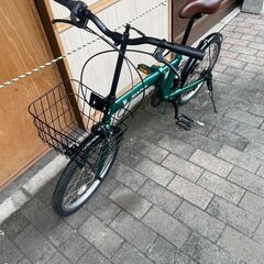 リサイクルショップどりーむ荒田店　No508 折りたたみ自転車　ちょっと訳アリ(´;ω;｀)　ギア切り替え付き　折りたたみ可能　ハンドル高さ調節不可　後輪ブレーキちょっと弱め　走行は可能です♪ 見た目は綺麗です♪の画像