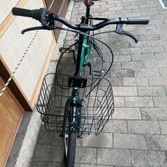 リサイクルショップどりーむ荒田店　No508 折りたたみ自転車　ちょっと訳アリ(´;ω;｀)　ギア切り替え付き　折りたたみ可能　ハンドル高さ調節不可　後輪ブレーキちょっと弱め　走行は可能です♪ 見た目は綺麗です♪の画像